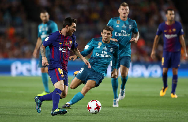 Messi conduce un balÃ³n ante Kovacic (Reuters) [카데나 코페] 마테오 코바치치, 레알 마드리드에 이적 요청