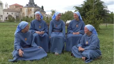 La historia de las cinco hermanas que entregaron su vida a Dios: "Fue una sorpresa para la familia"