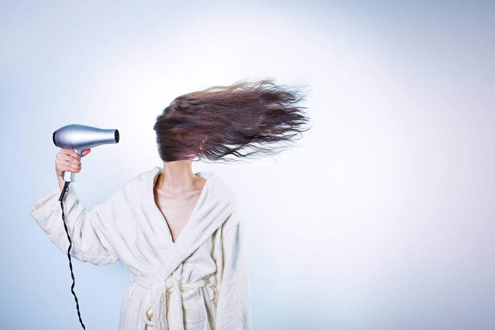 Cómo proteger el cabello de la contaminación: evita su caída y la caspa