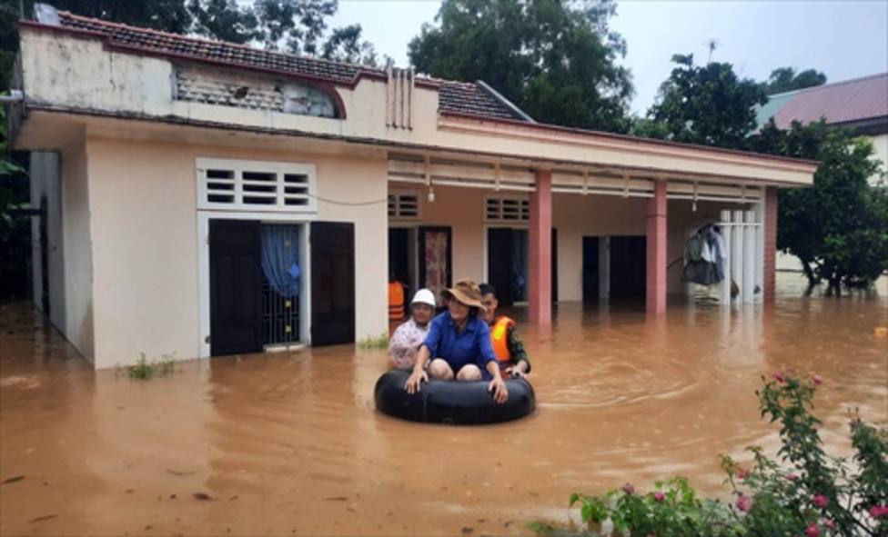 Al menos cuatro muertos tras dos días de fuertes lluvias en el centro de Vietnam