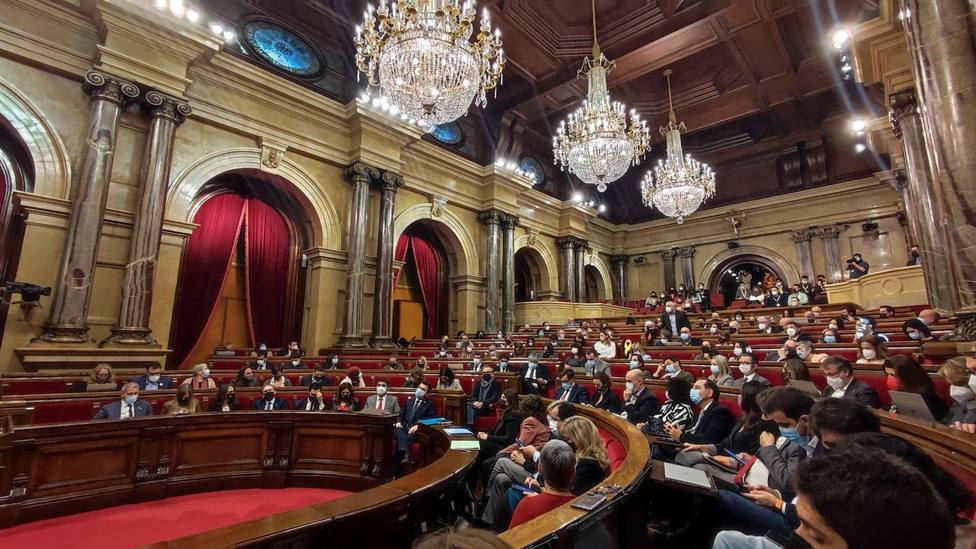 El PP y Ciudadanos recurrirán la Ley del catalán acordada por el PSC y los independentistas