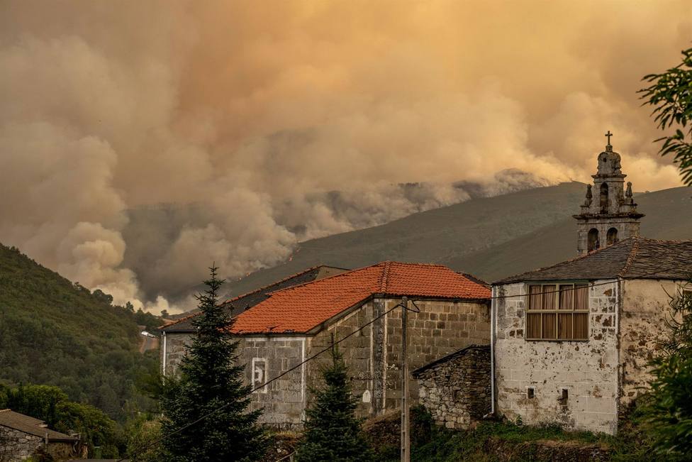 Activan situación dos en O Irixo, Boborás y Carballiño por varios incendios en Ourense