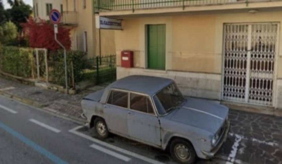 El Lancia Fulvia que lleva aparcado 47 años aparcado en el mismo lugar