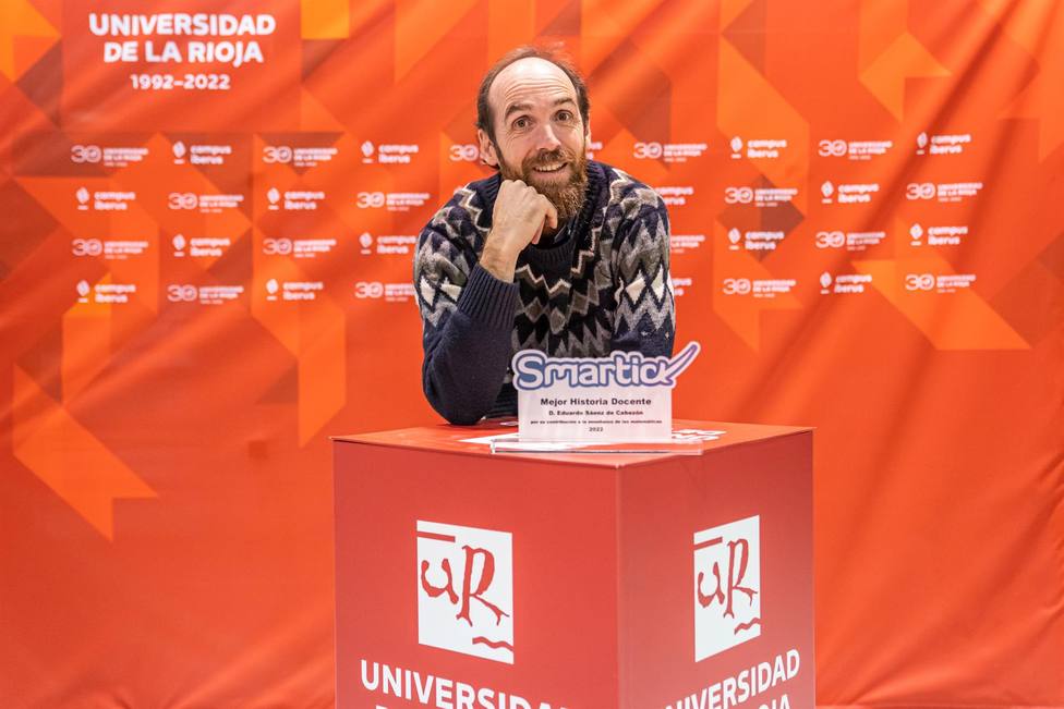 El riojano Eduardo Sáenz de Cabezón reconocido con el premio Smartick a la Mejor Historia Docente 2022