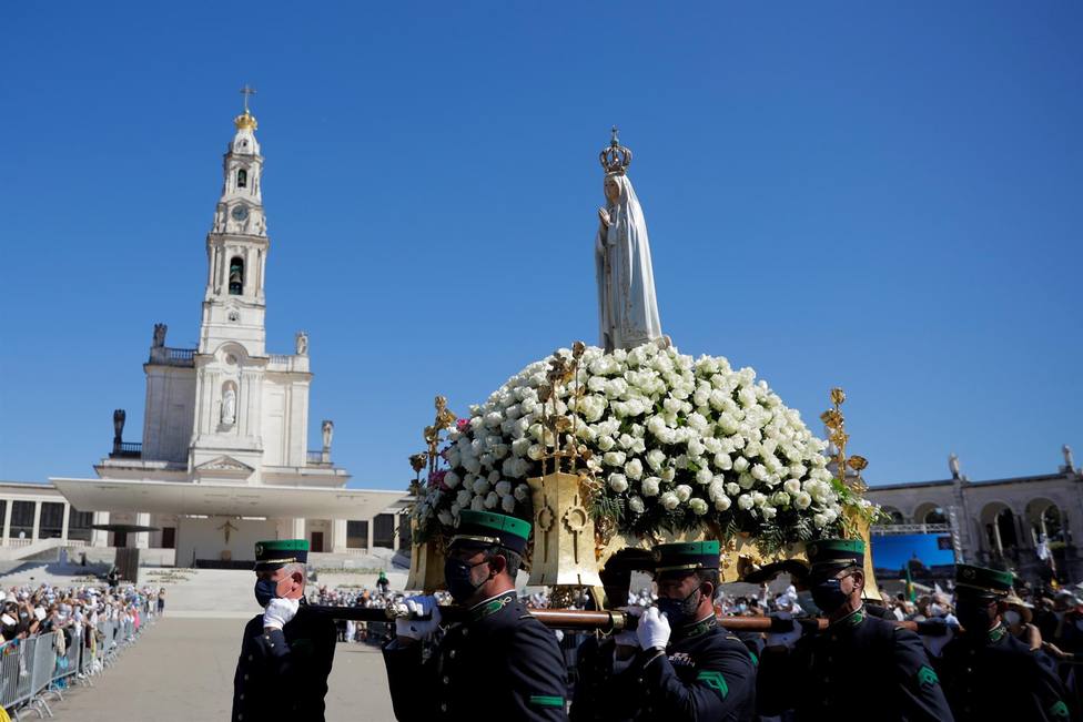 El santuario de Fátima vuelve a la normalidad y recibe peregrinos de 14  países diferentes - Iglesia universal - COPE