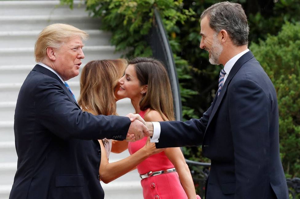 Una llamada del Rey consigue de Trump un lote de respiradores para España - España - COPE
