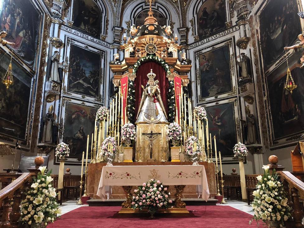 Hoy es el día de la Copatrona de Granada, la Virgen del Rosario - Cruz de  guía - COPE