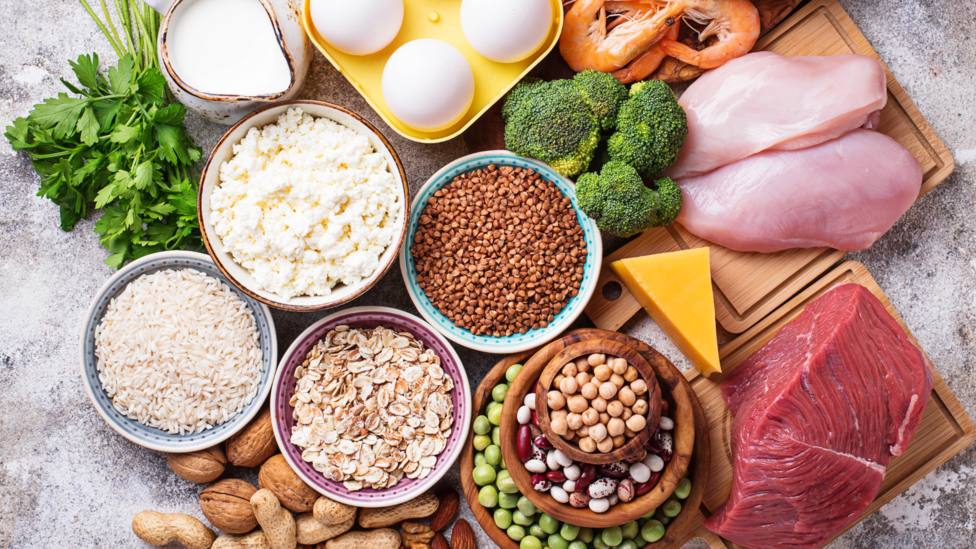 ¿Cuántas proteínas debe incluir nuestra dieta? Las señales que indican la falta de este nutriente