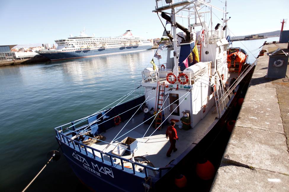 El Aita Mari, el sucesor del Open Arms que espera zarpar el martes hacia el Mediterráneo