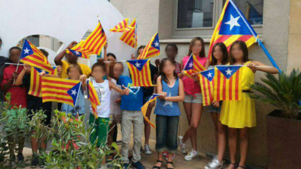 Convivencia Cívica Catalana y Hablamos Español piden la ejecución de la sentencia del uso del español