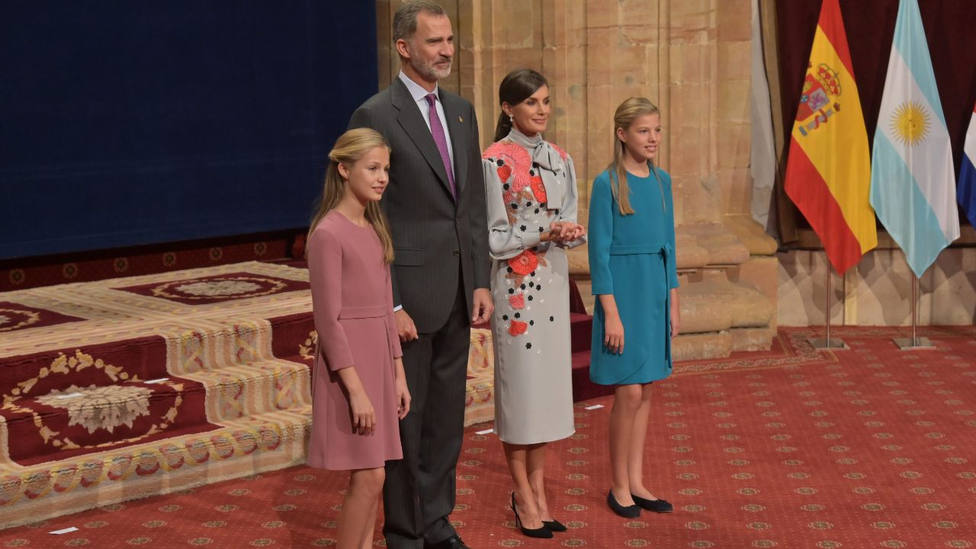 Los Reyes, la Princesa Leonor y la Infanta Sofía entregarán este lunes en Barcelona los Premios FPdGi 2022