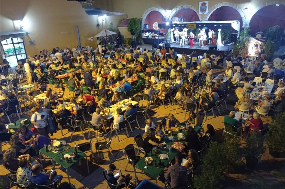 Los belenistas de El Puerto de Santa María celebran su Navidad de agosto