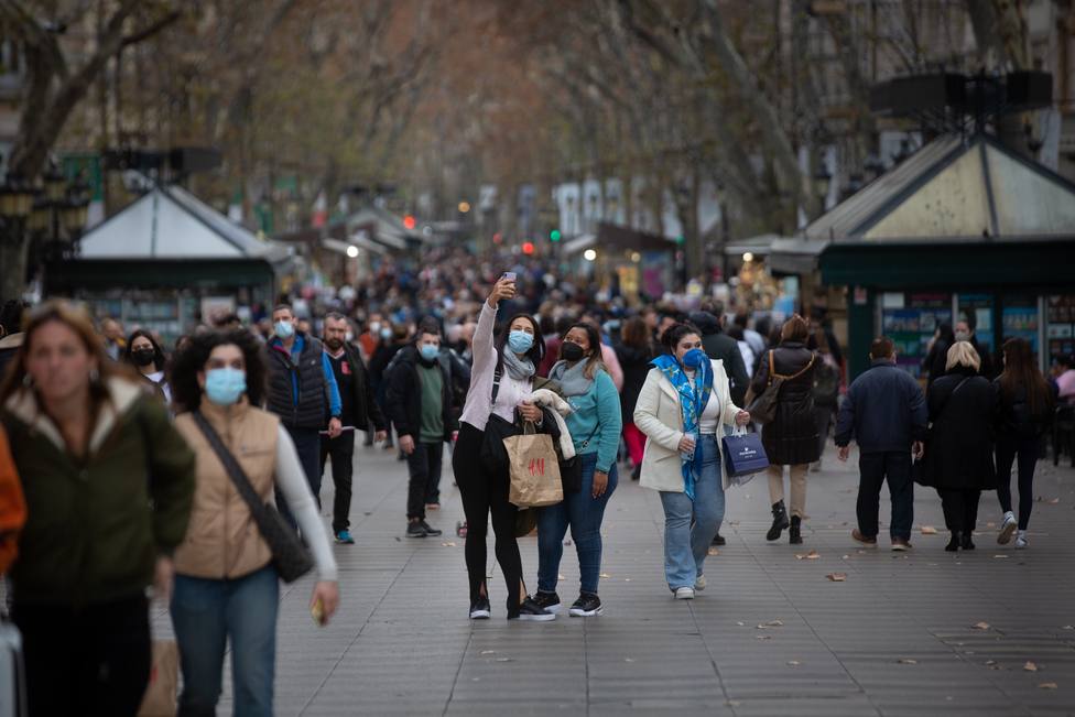 España llega a 2022 como el cuarto país del mundo con más contagios