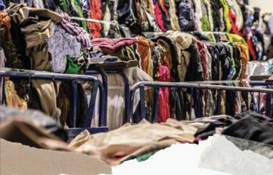 La iniciativa Moda re-, de Cáritas, recogió en 2021 un total de 41 millones de kilos de ropa usada - Española - COPE