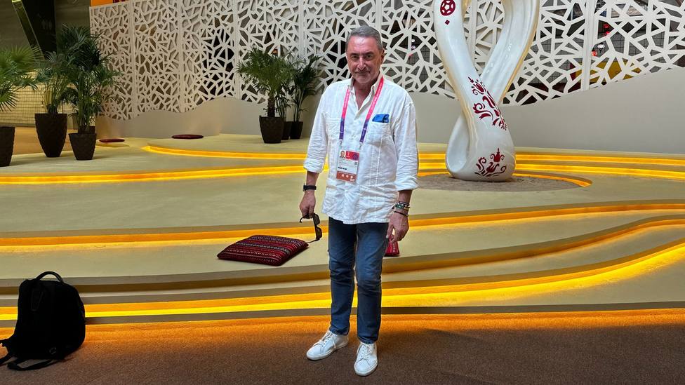 En España vale 20 euros y en Qatar, 250: Carlos Herrera desvela lo que ha encontrado en su visita al Mundial
