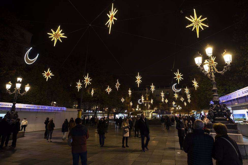 Granada.- La ciudad enciende la Navidad este viernes con mÃ¡s puntos de luz pero menos horas para ahorrar energÃ­a