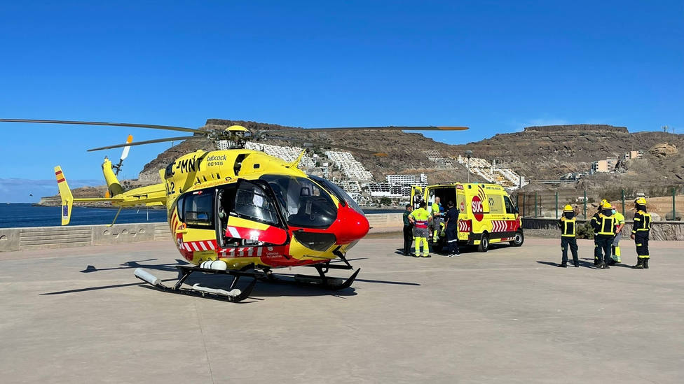 Rescatan en helicóptero a una senderista herida en el Acantilado de Los Gigantes en Tenerife