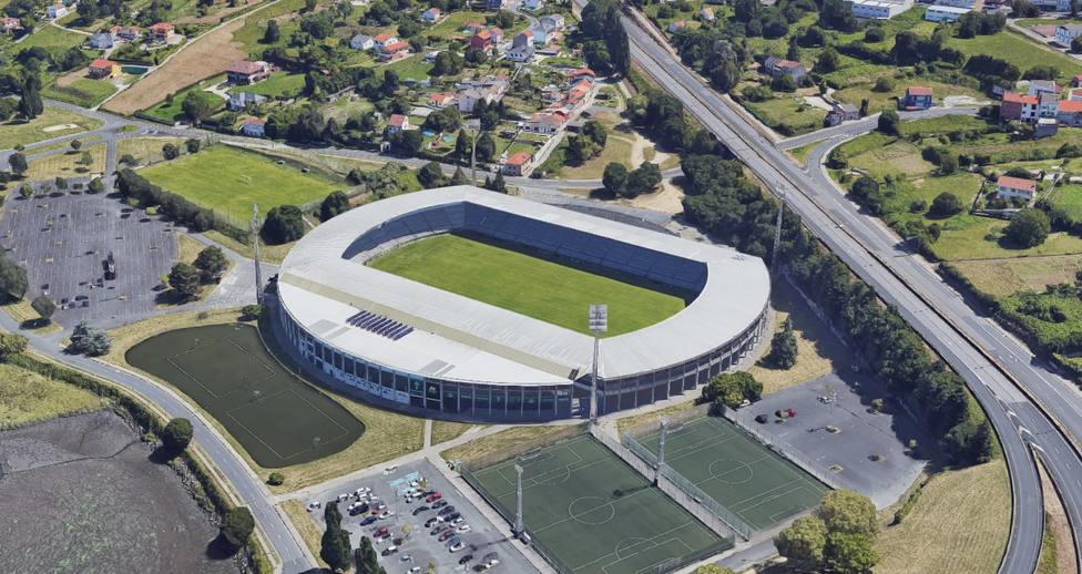 Vista aérea del estadio municipal del A Malata