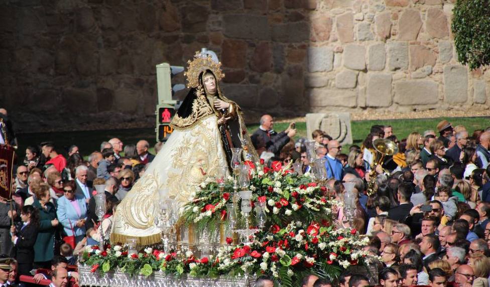 Ávila recupera la Misa y la procesión de La Santa - Ávila - COPE