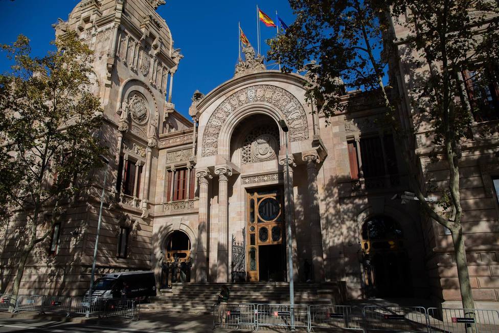 El TSJC ordena a la Generalitat cumplir de inmediato con el 25 % de castellano en las aulas