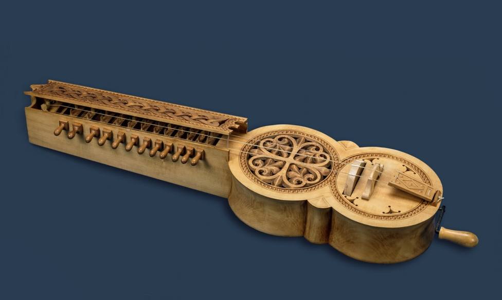 Reprodución de uno de los instrumentos que se podrá ver en la sede del Real Coro Toxos e Flores - FOTO: Cedida