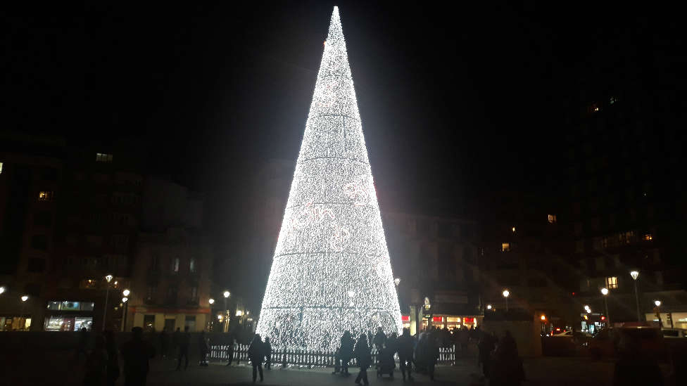 Dar permiso Mismo ingresos Así fue el encendido de las luces de Navidad en Gijón - Asturias - COPE