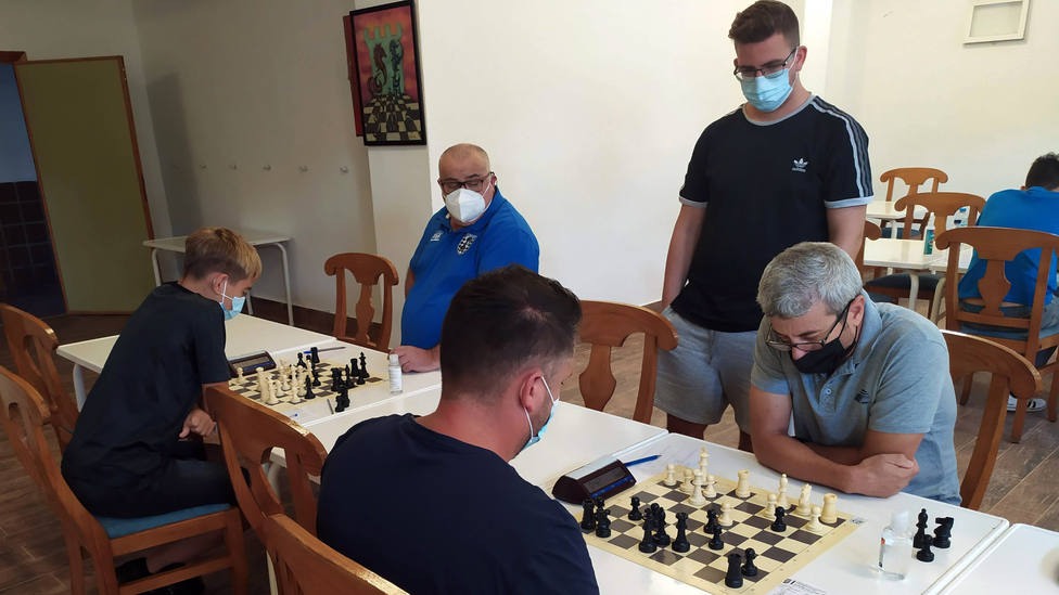 El Caballo de Plata se mantiene en la Liga Andaluza de ajedrez