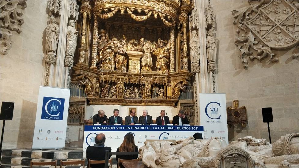 Firma del convenio entre Fundación VIII Centenario de la Catedral de Burgos y Bridgeston Hispania.