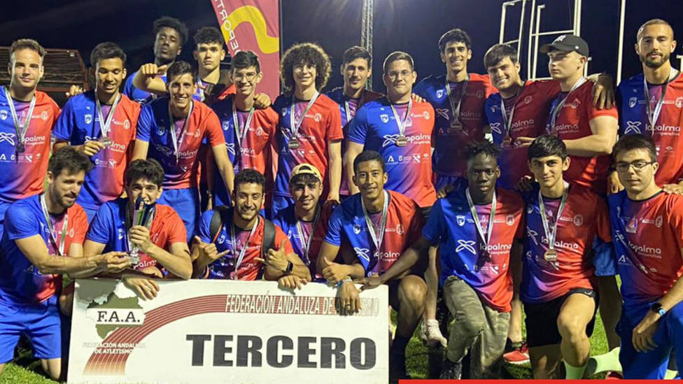 Los chicos del Atletismo Delsur se cuelgan el bronce en el Andaluz absoluto