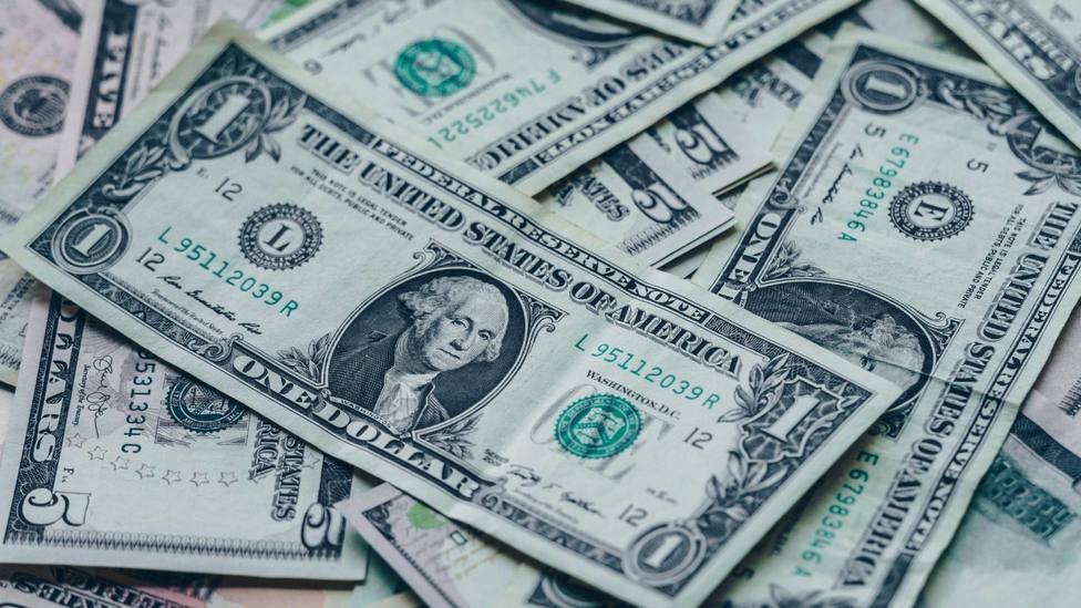 Un error en los billetes de un dólar dispara su valor entre los coleccionistas: rebusca en tu cartera