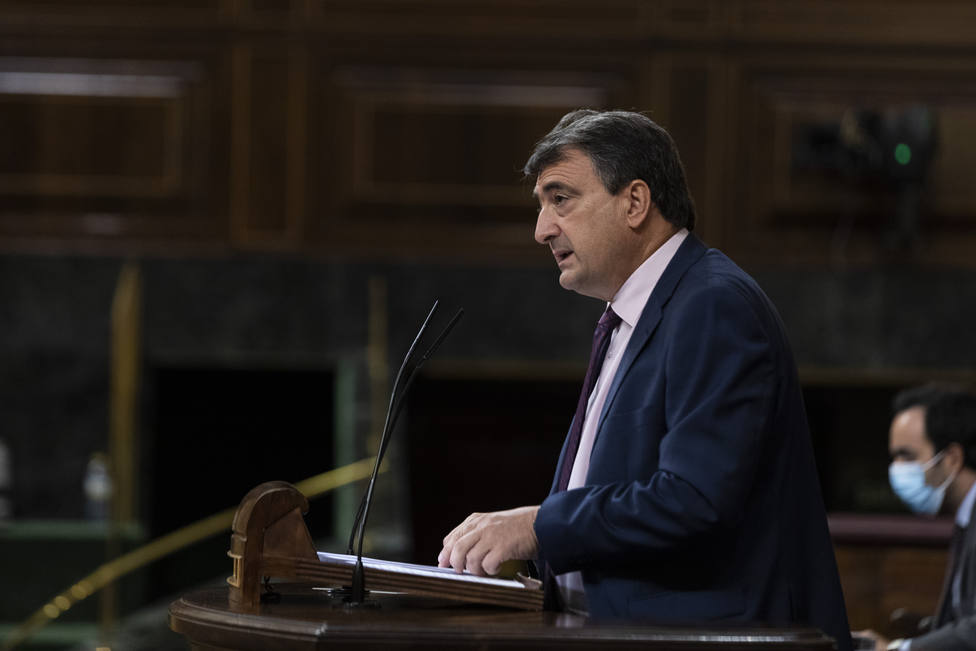 El PNV apoyará la reforma de Sánchez e Iglesias para controlar el CGPJ