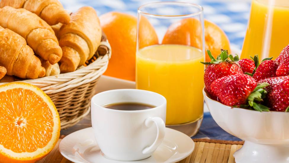 Mantén el colesterol a raya: Los cinco alimentos que debes incluir en tu desayuno para conseguir bajarlo