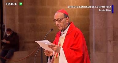 El cardenal Omella pide al Apóstol por los vecinos de La Palma, las víctimas de la pobreza y de los abusos