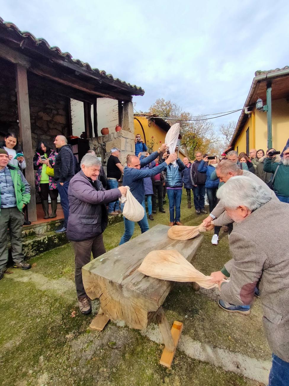 A Xunta busca consolidar Galicia como a principal rexión en produción e exportación de castañas de España