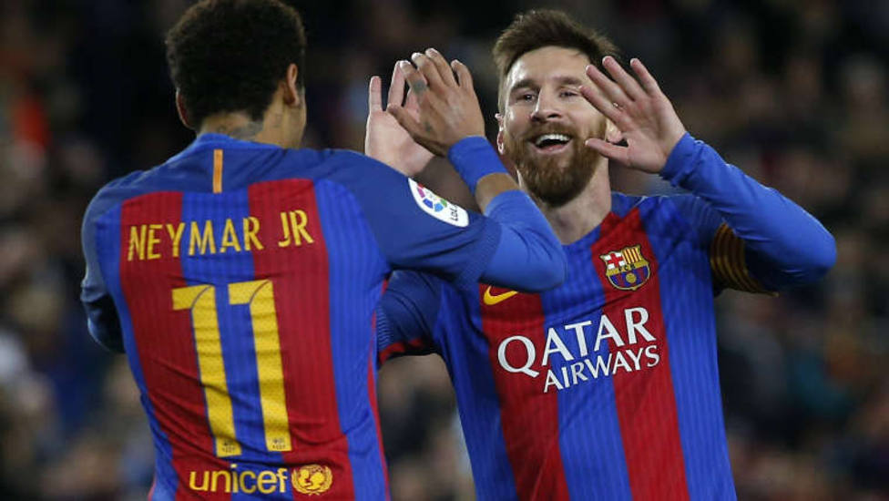 Neymar y Messi celebran un gol con el Barcelona