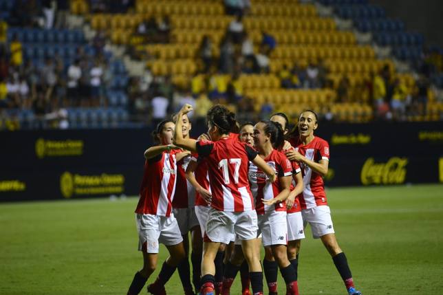 El Athletic femenino pierde 6-0 con el equipo cadete y levanta la polémica en las redes sociales - F - COPE