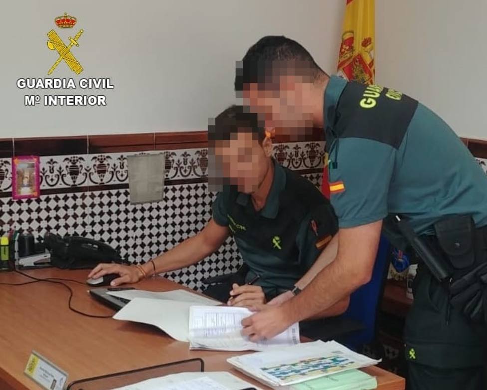 La Guardia Civil De Almería Detiene A Tres Personas Por Estafar 30000 Euros Con El Método