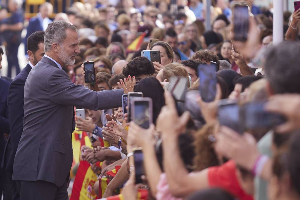 Sevilla.-AMPL.-Lebrija recibe al Rey entre vivas en una jornada festiva con motivo del V Centenario de Nebrija