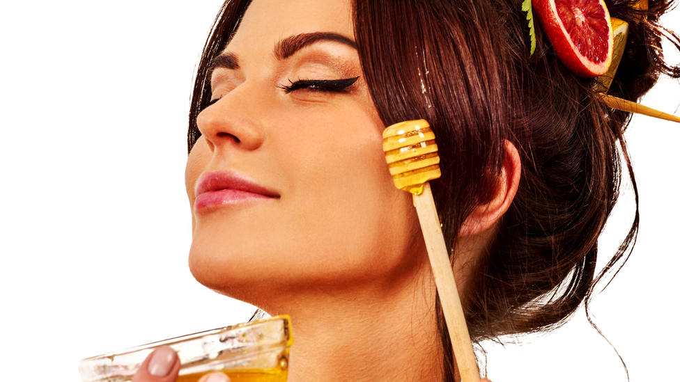 Honey,Facial,Mask,With,Fresh,Fruits,For,Hair,And,Skin