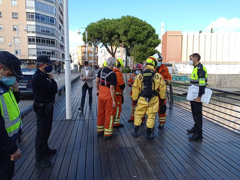 Doméstico Contra la voluntad Andes Heridos dos trabajadores tras una fuga de amoniaco en una fábrica del  Puerto de Gandía (Valencia) - Valencia - COPE