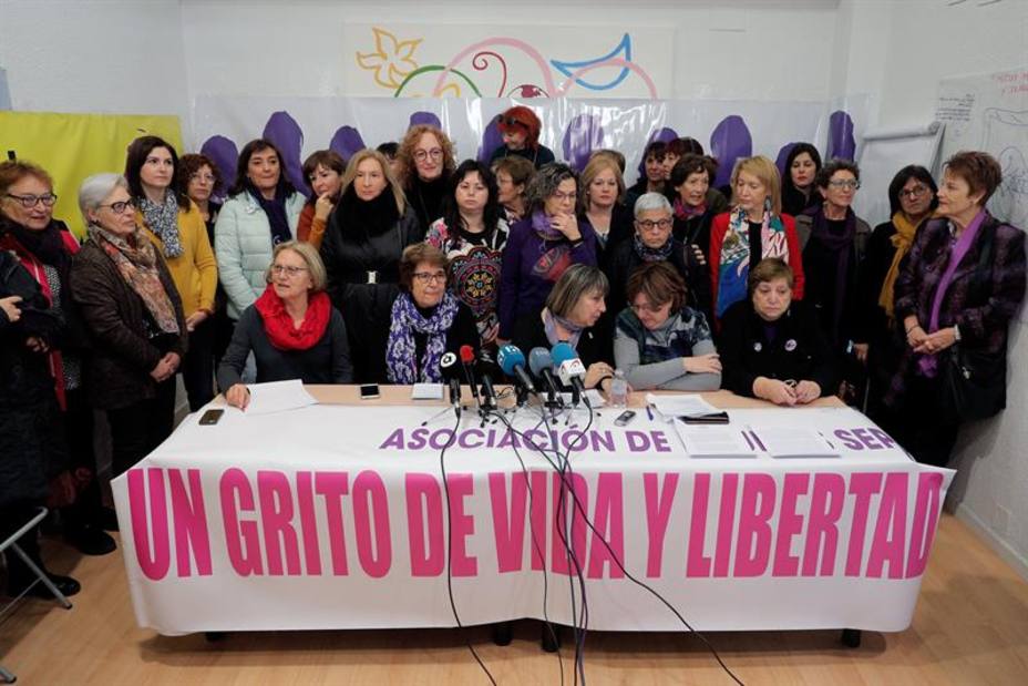 Ni un paso atrás: asociaciones feministas anuncian movilizaciones constantes