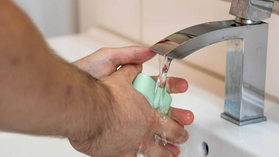 El error que cometes al lavarte las manos y que debes evitar ante la amenaza del coronavirus