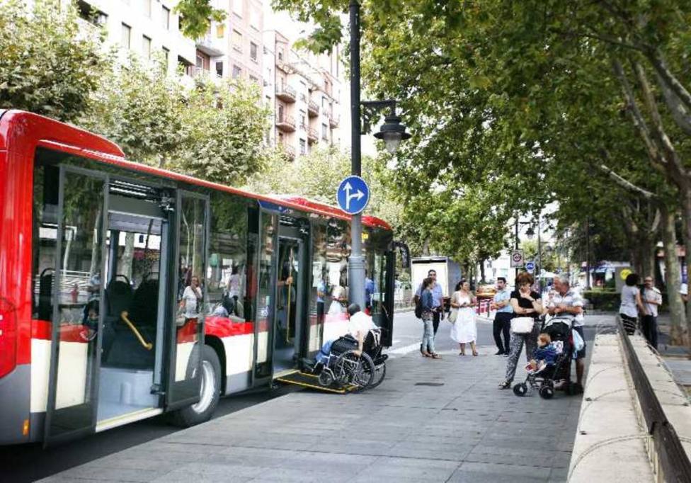El aforo en los autobuses de Logroño no cambia: ocupación de asientos y dos  personas de pie por metro cuadrado - Logroño - COPE