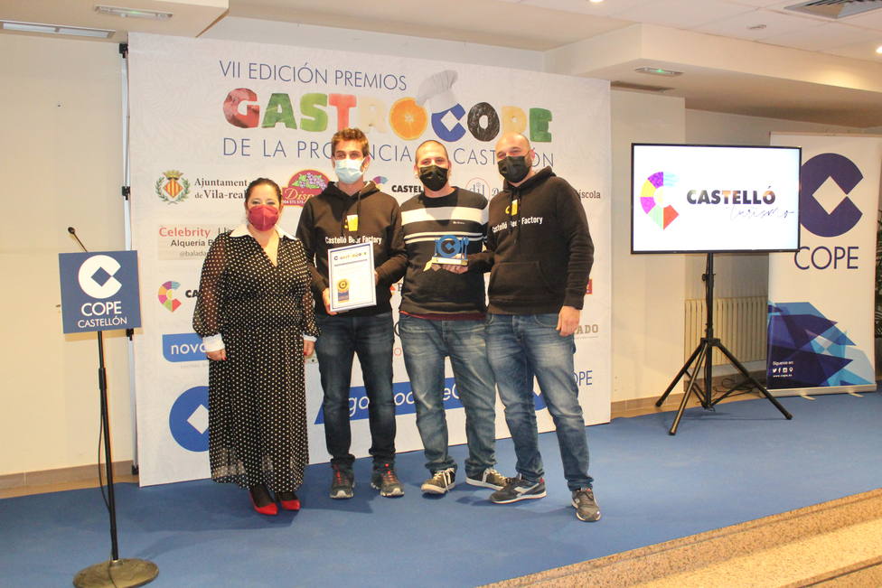 El premio al compromiso y divulgación de la ciudad de Castelló para Castelló Beer Factory