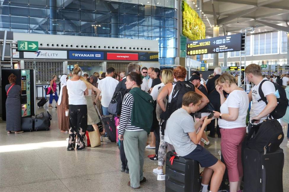 Más de medio centenar de vuelos cancelados en la tercera jornada de huelga en Ryanair