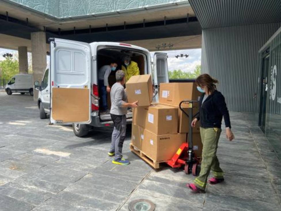 El Gobierno de Castilla-La Mancha ha distribuido esta semana más de un millón y medio de artículos de protección a los centros sanitarios