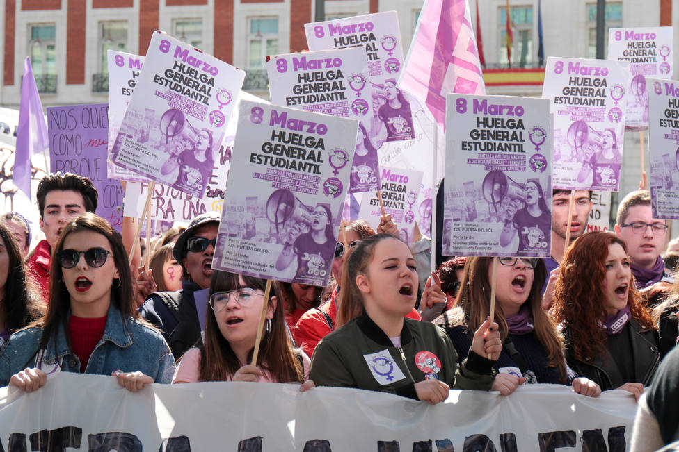 La Delegación del Gobierno en Madrid multa a tres miembros ...