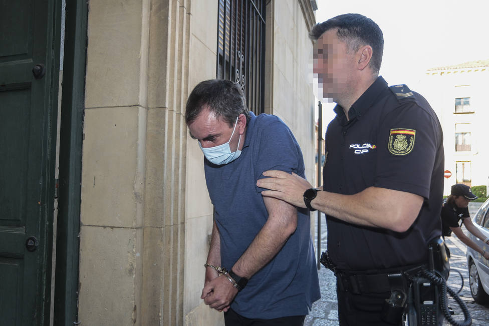 Juicio contra el acusado de matar a su compañera de piso arrojándola por la ventana en Ponferrada
