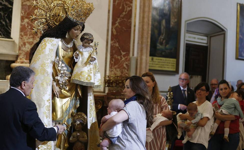 La Basílica acoge hoy la presentación a la Mare de Déu de 25 bebés  atendidos por Provida Valencia - Valencia provincia - COPE