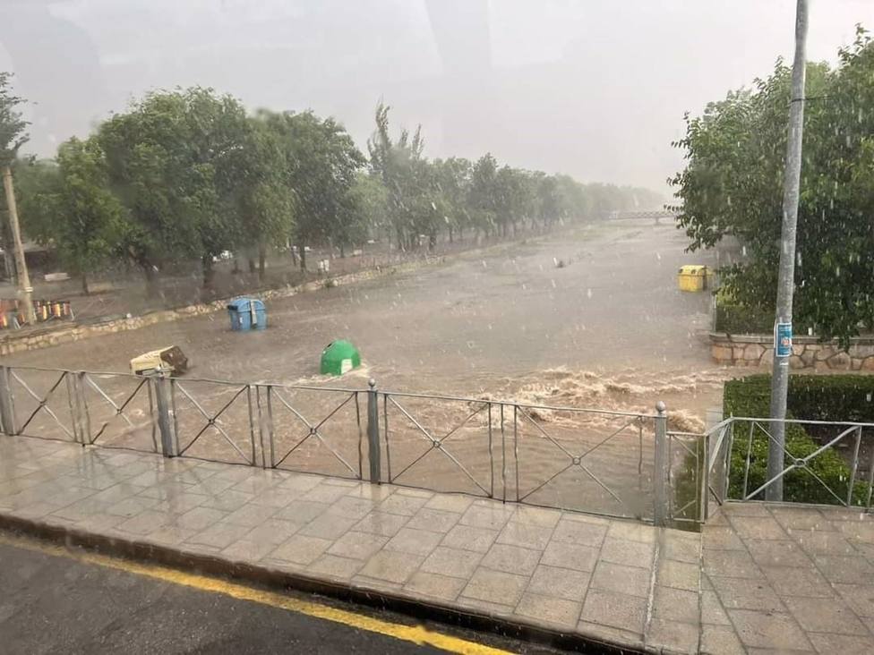 Consuegra abre una oficina para facilitar a sus vecinos damnificados por las inundaciones cuantificar daños
